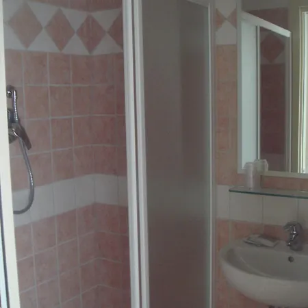 Ξενοδοχείο Arcade 3*